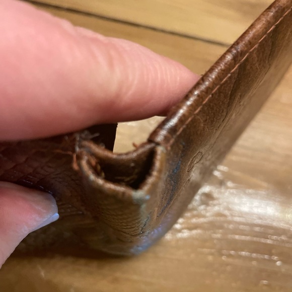 Handcraft Leather Men’s Brown Wallet - Picture 12 of 12